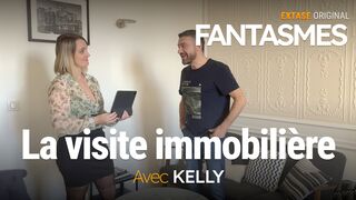 Kelly est prête à tout pour vendre l'appart